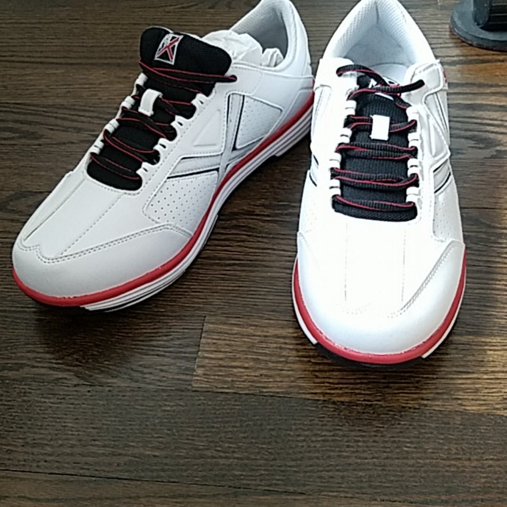 Brand new mens bowling shoes. Never used.